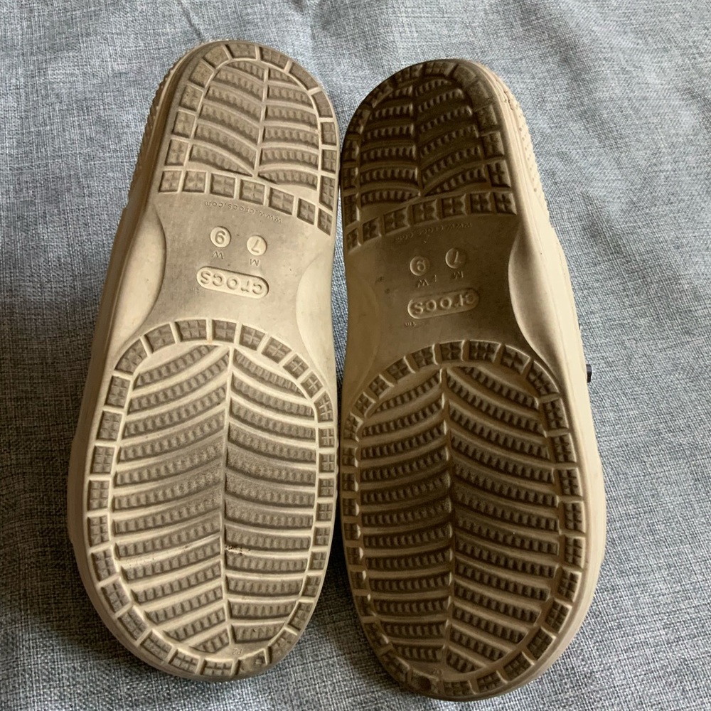 CROCS Women's Sandal Without Jibbitz Women's Size 9 - Picture 3 of 3